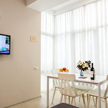 Modern Avlabari In Old Town Apartment Tbilisi ภายนอก รูปภาพ